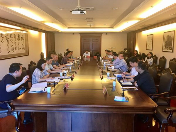 陳義紅調(diào)研武漢經(jīng)濟開發(fā)區(qū)