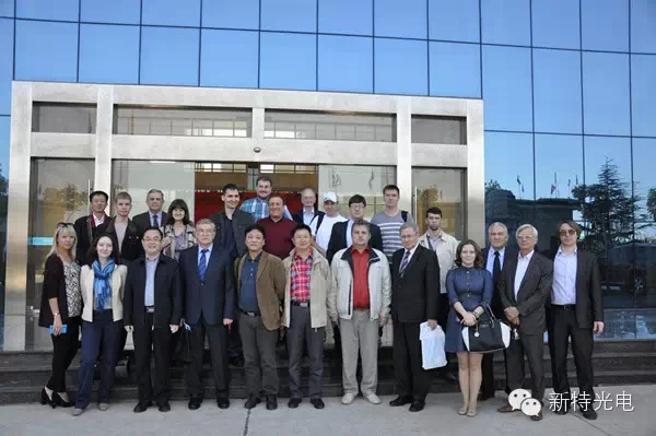 俄羅斯激光協(xié)會會長伊萬教授率領(lǐng)的俄羅斯激光行業(yè)的激光專家、企業(yè)家等近30人訪問我司