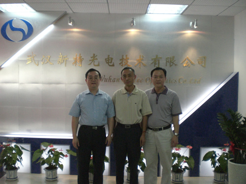 武漢留學生創(chuàng)業(yè)園副主任袁煜農(nóng)來我司考察