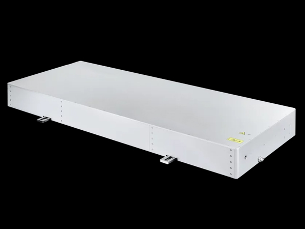 Fluence推出了新的30W飛秒激光器，并將其應用于眼科領域